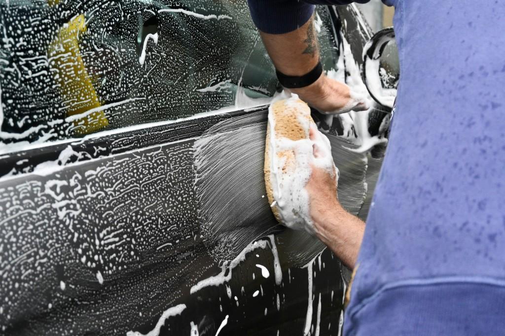 Ručno pranje i detaljno čišćenje vozila